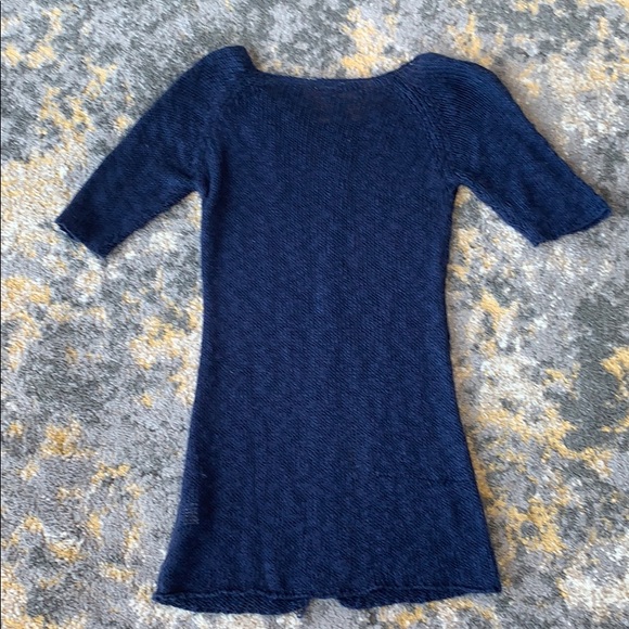 Selling a beautiful blue sweater in good condition - Picture 2 of 2